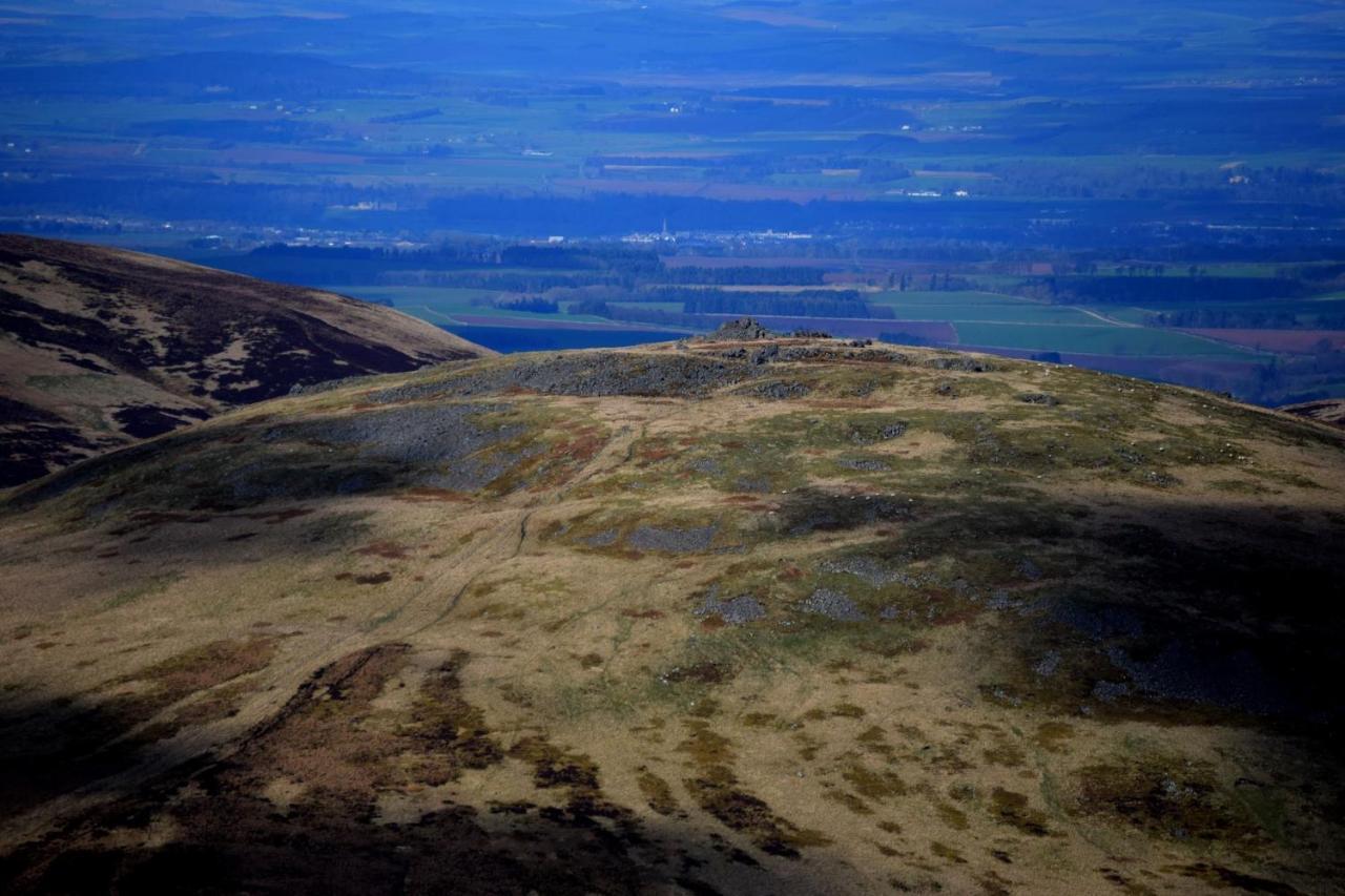 Wooler Hostel And Shepherds Huts Bagian luar foto