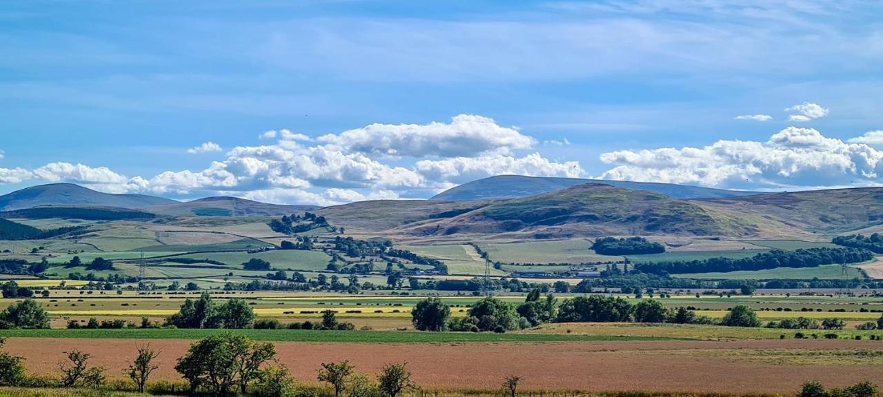 Wooler Hostel And Shepherds Huts Bagian luar foto